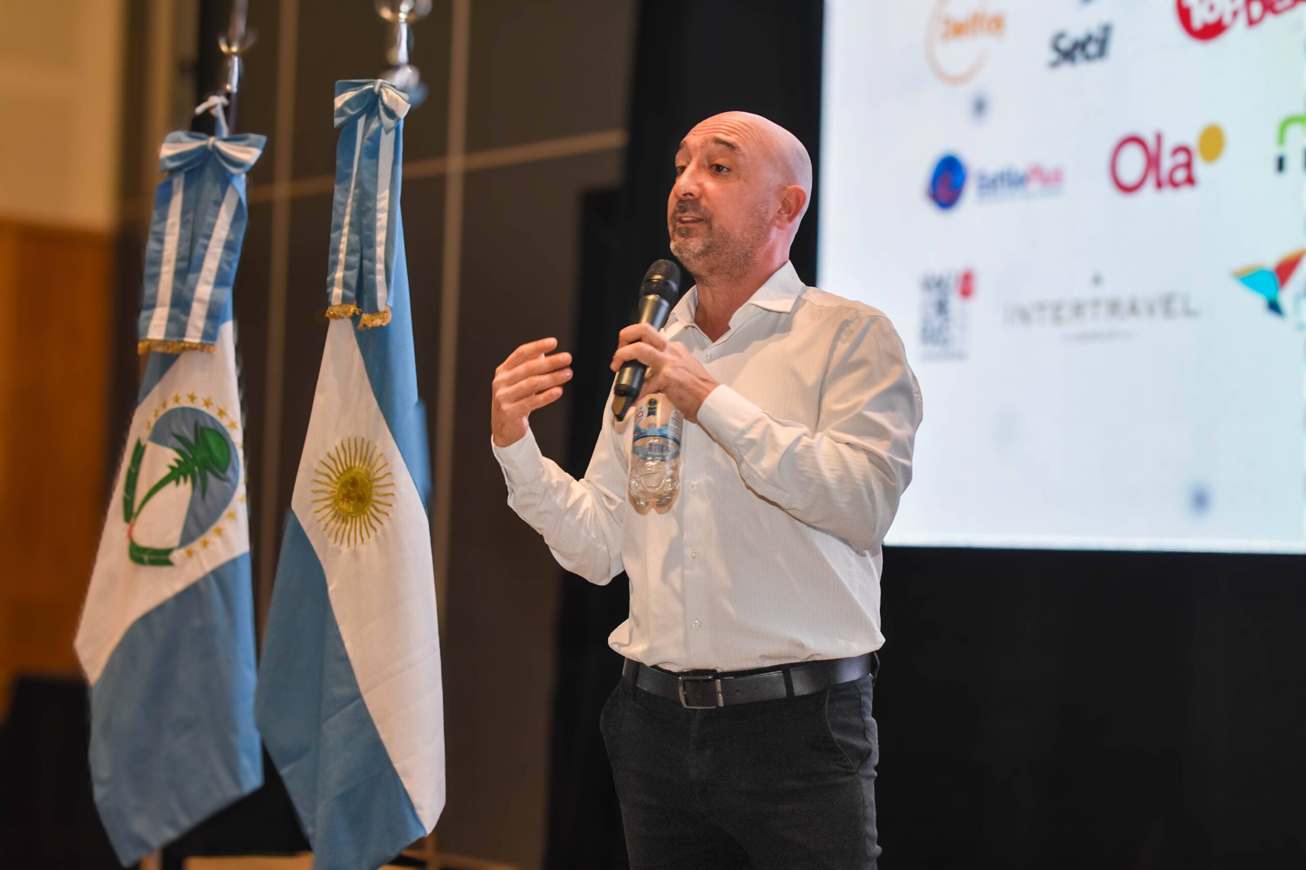 Pablo Diz capacitando agencias de viajes